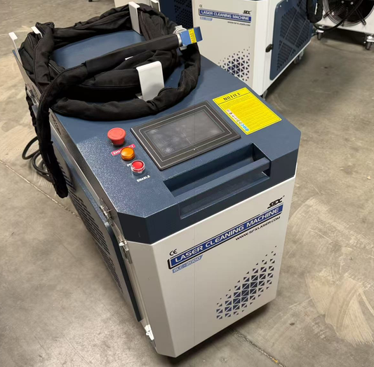 US STOCK Second-hand 1500/2000W Laser Cleaning Machine CW Laser Cleaner